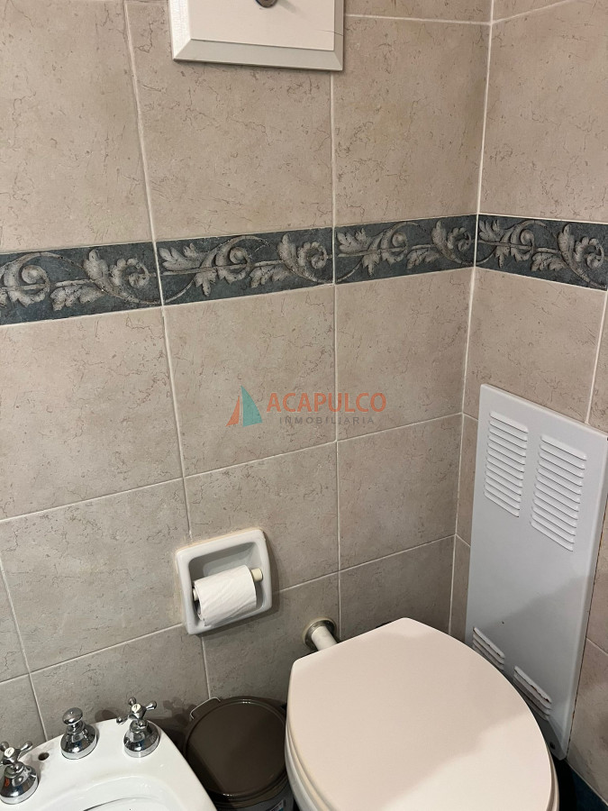 Apartamento Ref.4730/Espléndido-semipiso-4-dorm.-y-servicio-frente-al-mar-en-la-Mansa---Tequendama - Espléndido semipiso 4 dorm. y servicio frente al mar en la Mansa - Tequendama