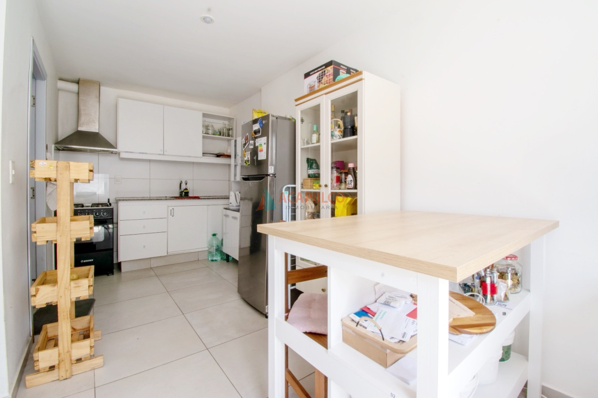 Apartamento Ref.5717/Venta-apartamento-Duplex-1-dormitorio-con-PATIO-de-uso-exclusivo!- - Venta apartamento Duplex 1 dormitorio con PATIO de uso exclusivo! 