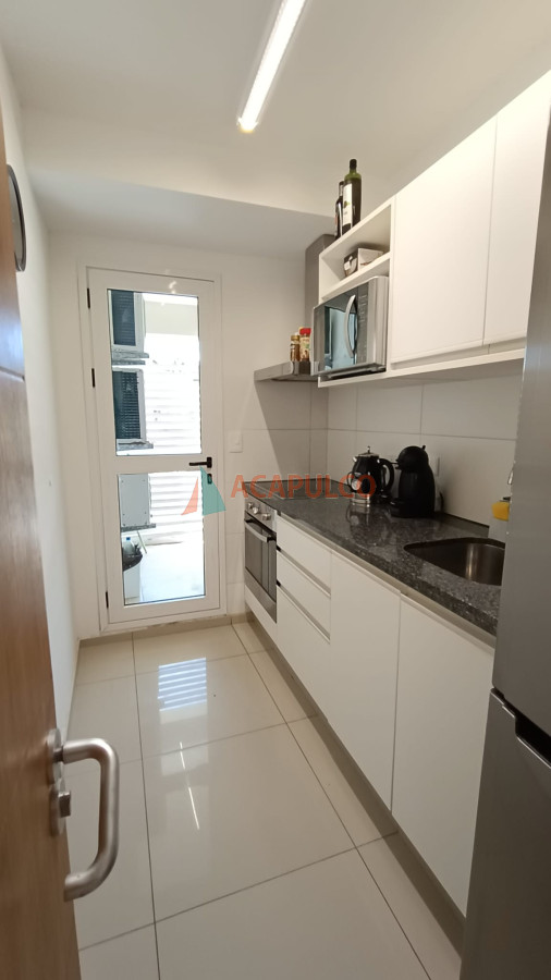 Apartamento Ref.1345/Venta--Punta-del-Este--2-Dormitorios- -Terraza-Propia-con-Parrillero-y-Piscina - Venta  Punta del Este  2 Dormitorios + Terraza Propia con Parrillero y Piscina