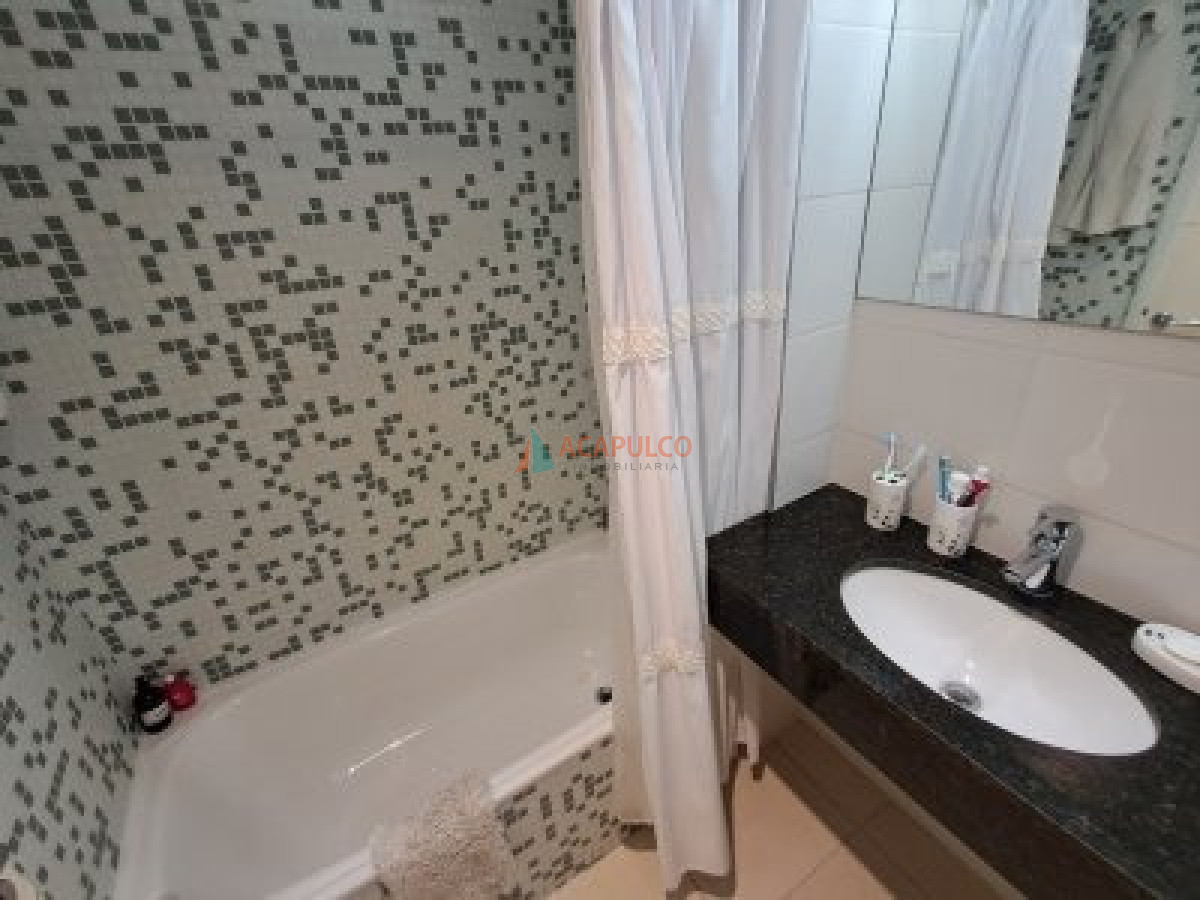 Apartamento ID.1294 - Muy buen apartamento mansa 3 dormitorios en alquiler INVERNAL