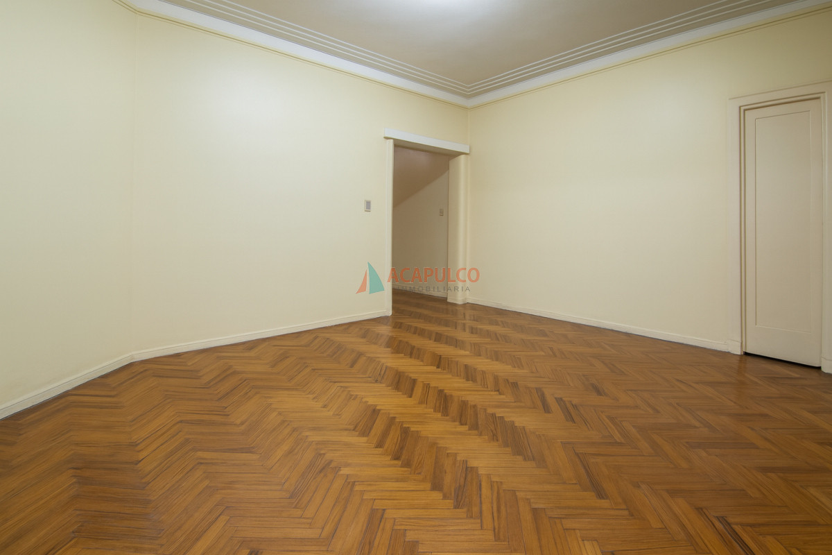 Apartamento Ref.6219/Venta-apartamento-3-dormitorios-y-servicio-en-el-Centro - Venta apartamento 3 dormitorios y servicio en el Centro