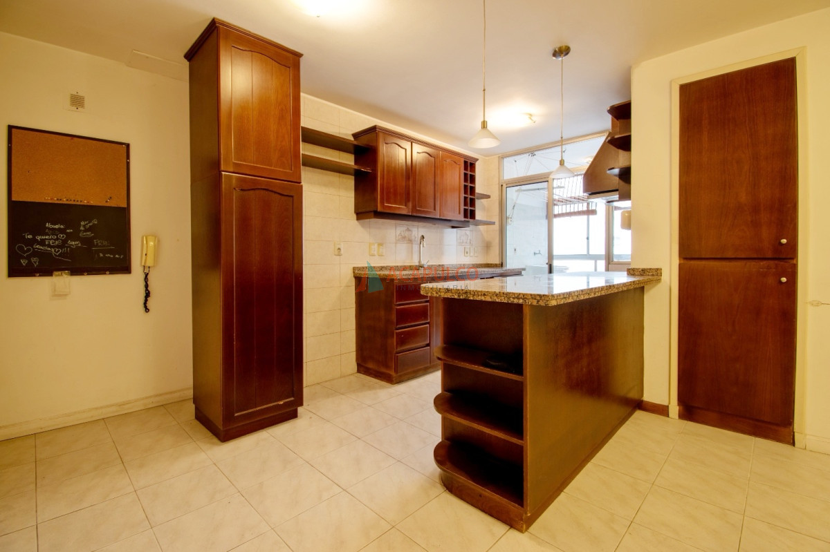 Apartamento Ref.6059/Venta-apartamento-3-dormitorios,-garaje-en-Parque-Villa-Biarritz - Venta apartamento 3 dormitorios, garaje en Parque Villa Biarritz