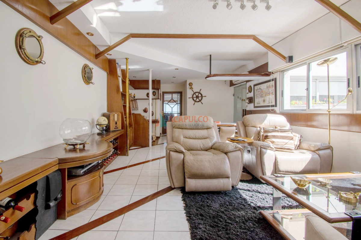 Apartamento ID.6317 - Venta apartamento 4 dormitorios, 4 baños, parrillero, 2 garajes,  vista al MAR