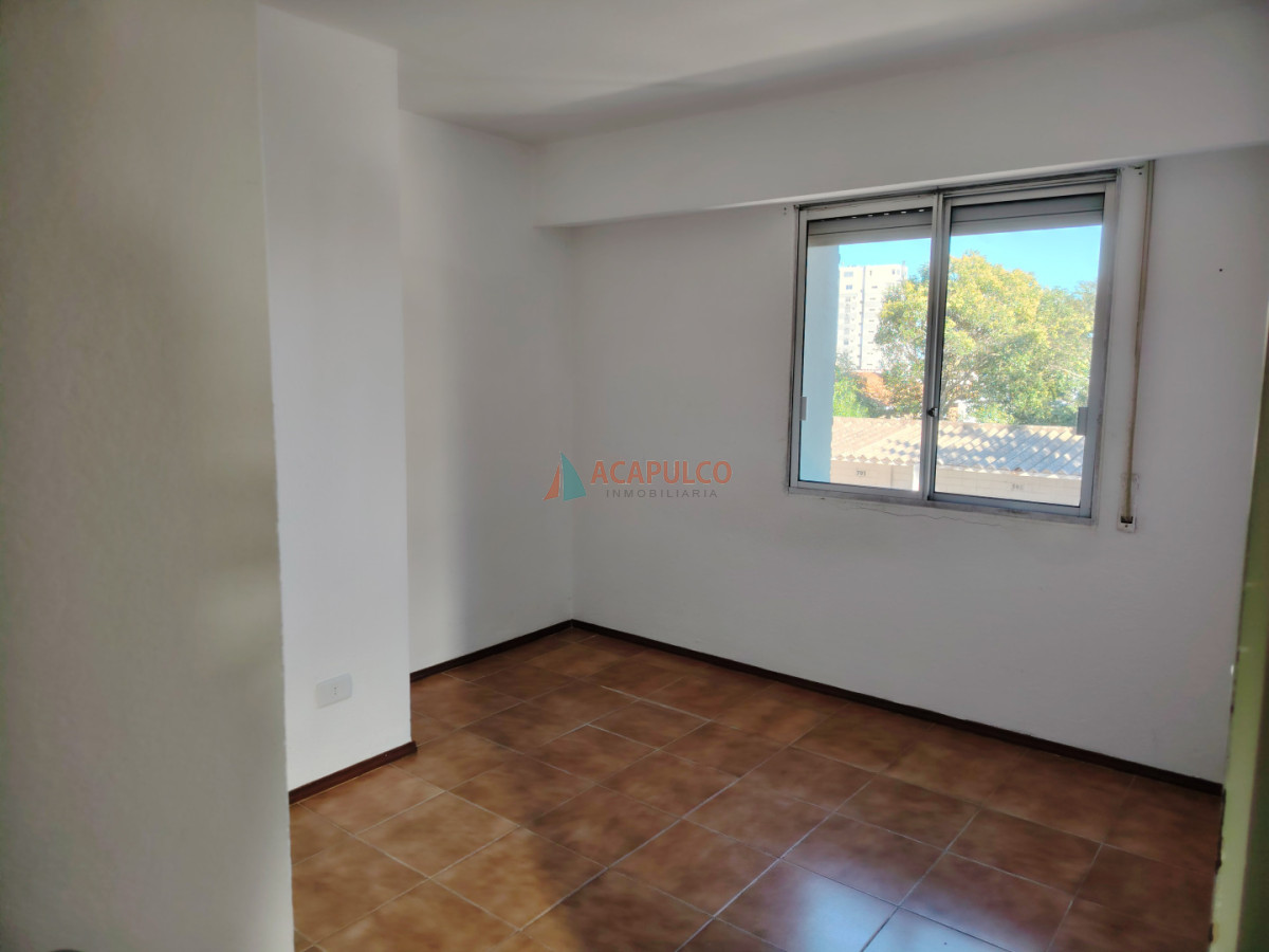 Apartamento ID.1488 - VENTA APARTAMENTO MALDONADO CENTRO 3 DORMITORIOS 
