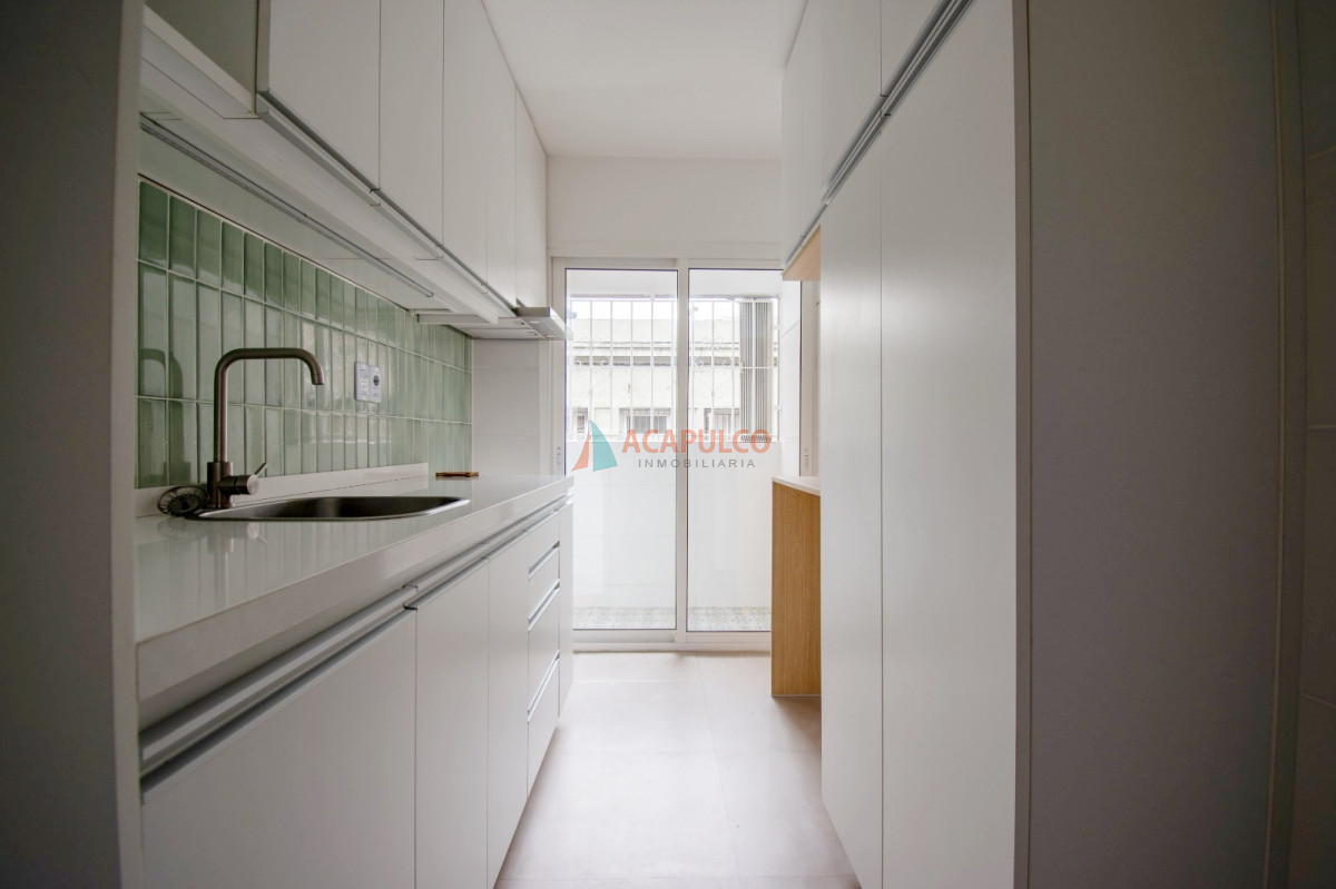 Apartamento ID.6437 - Alquiler apartamento 2 dormitorios en el Centro, totalmente RECICLADO! 