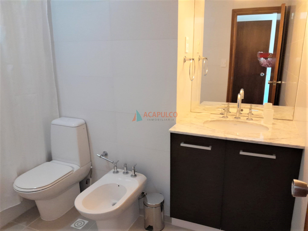 Apartamento Ref.4320/SEMIPISO-A-LA-VENTA-CON-LA-MEJOR-VISTA-AL-MAR - SEMIPISO A LA VENTA CON LA MEJOR VISTA AL MAR