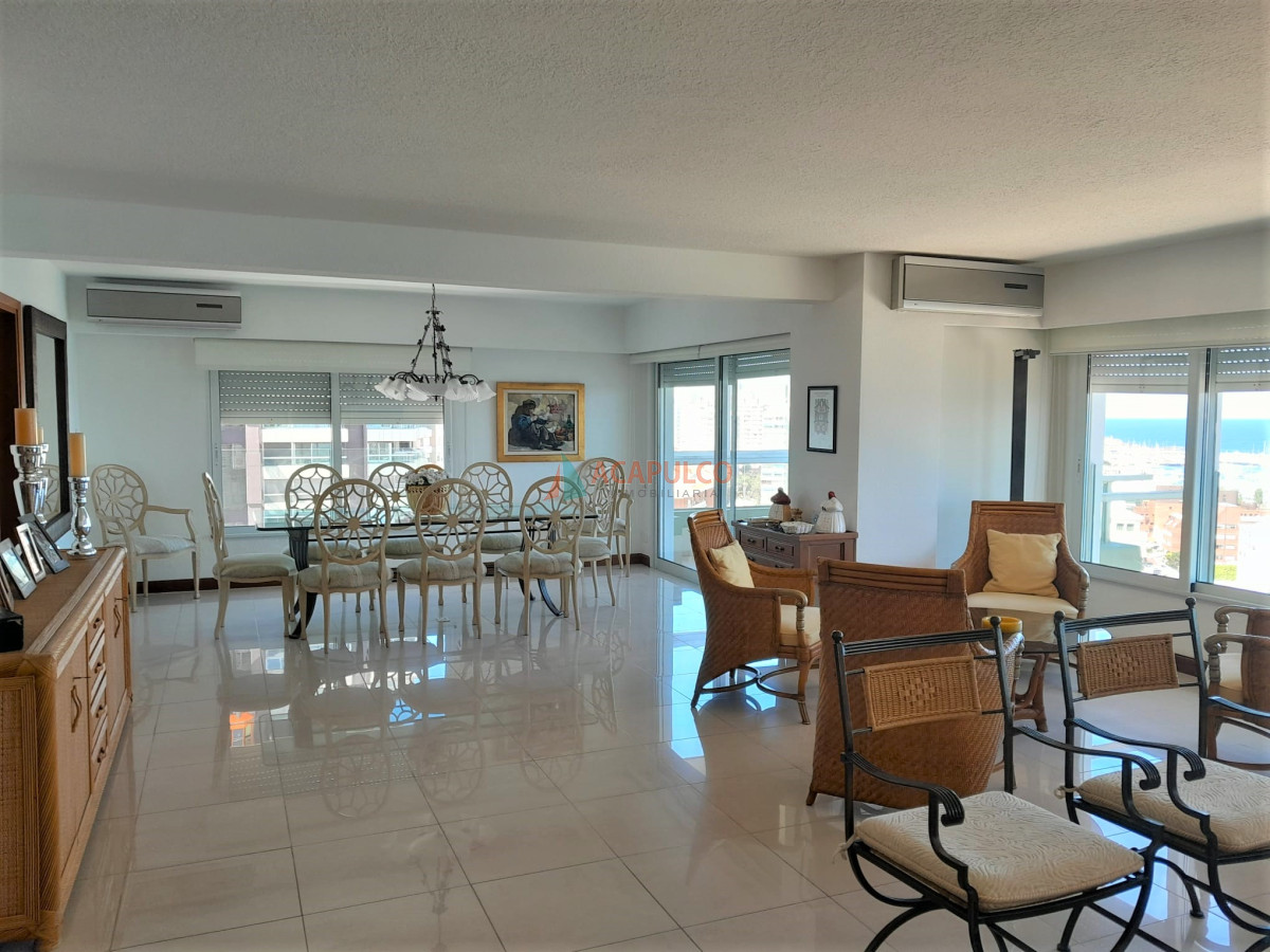 Apartamento Ref.4320/SEMIPISO-A-LA-VENTA-CON-LA-MEJOR-VISTA-AL-MAR - SEMIPISO A LA VENTA CON LA MEJOR VISTA AL MAR