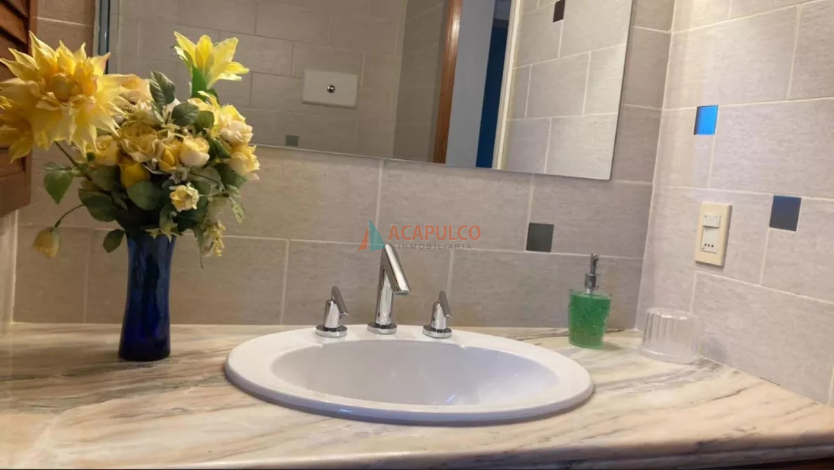 Apartamento Ref.4598/Apartamento-en-venta-de-2-dormitorios-sobre-Roosevelt,-zona-Cantegril - Apartamento en venta de 2 dormitorios sobre Roosevelt, zona Cantegril
