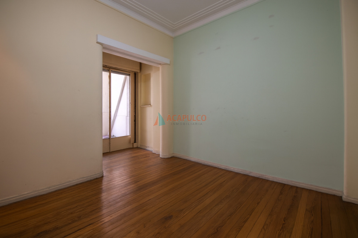 Apartamento Ref.6219/Venta-apartamento-3-dormitorios-y-servicio-en-el-Centro - Venta apartamento 3 dormitorios y servicio en el Centro