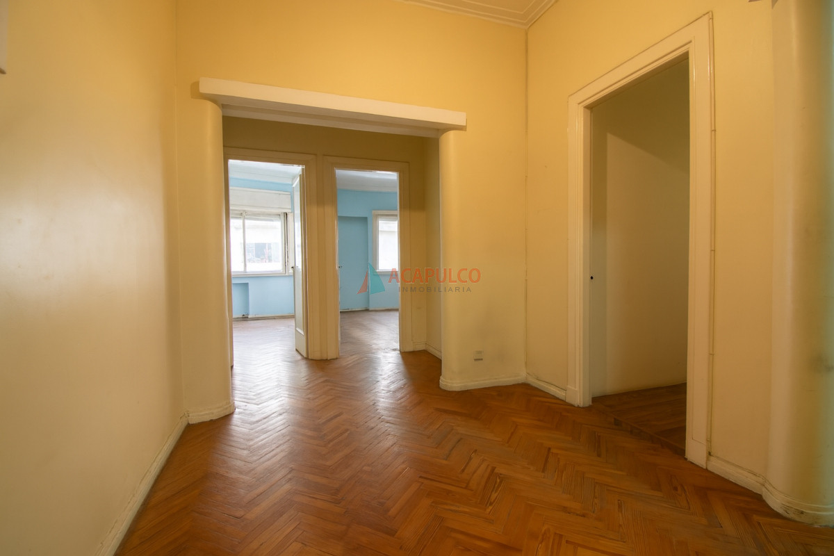 Apartamento Ref.6219/Venta-apartamento-3-dormitorios-y-servicio-en-el-Centro - Venta apartamento 3 dormitorios y servicio en el Centro