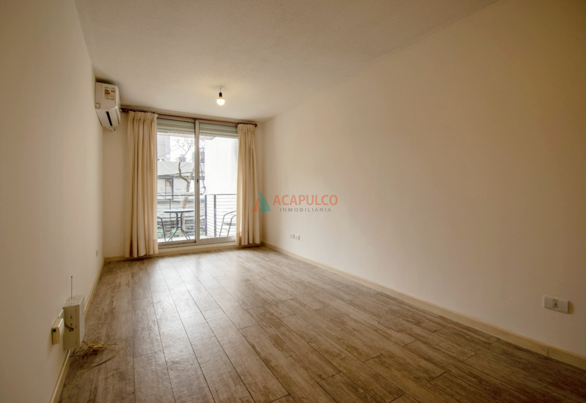 Apartamento ID.6472 - Alquiler apartamento 1 doritorio en Pocitos a metros de la Rambla 