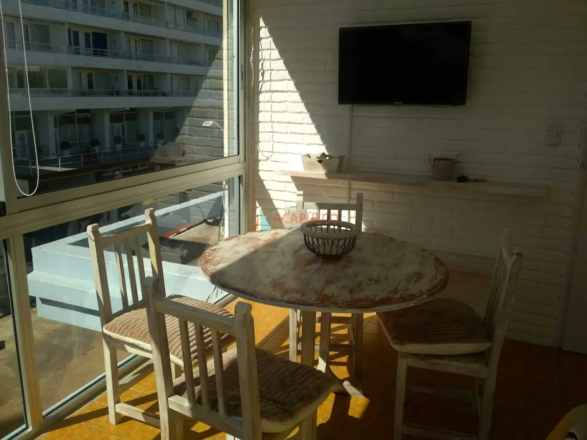 Apartamento Ref.6195/Alquiler-de-temporada---apto-2-dormitorios--- - Alquiler de temporada - apto 2 dormitorios - 