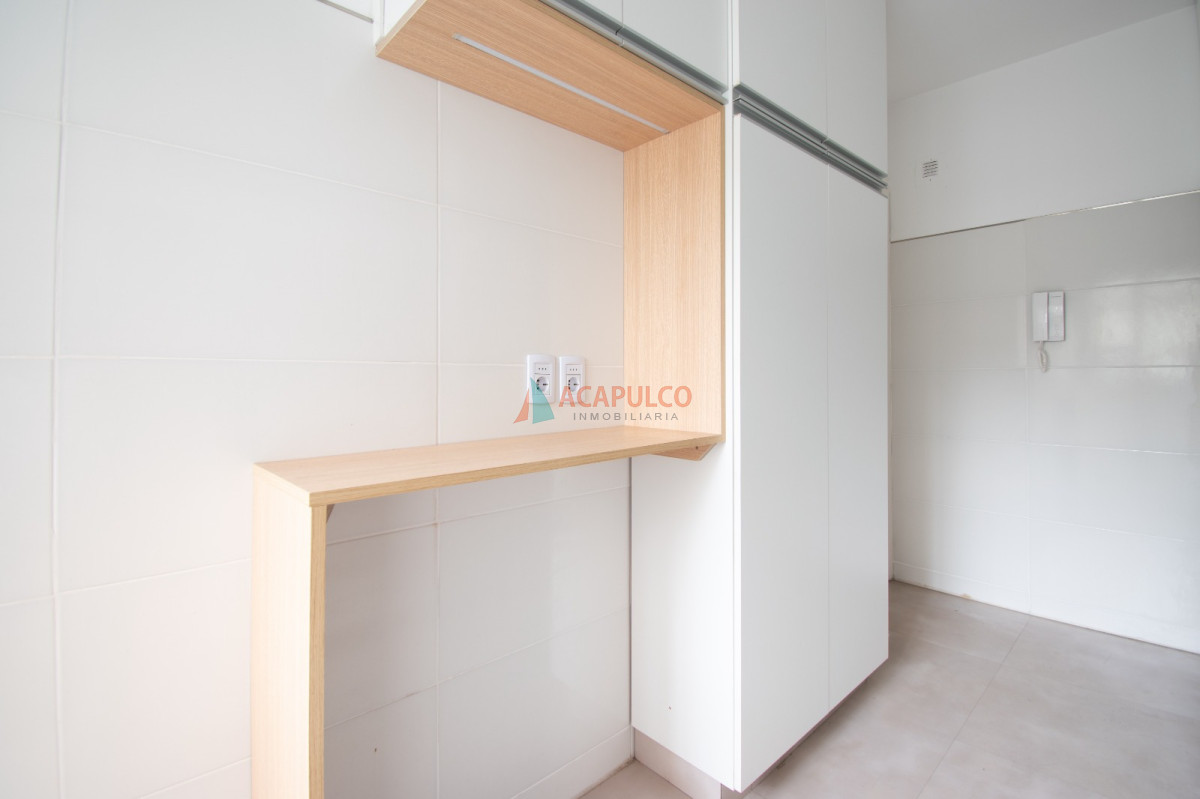 Apartamento ID.6437 - Alquiler apartamento 2 dormitorios en el Centro, totalmente RECICLADO! 