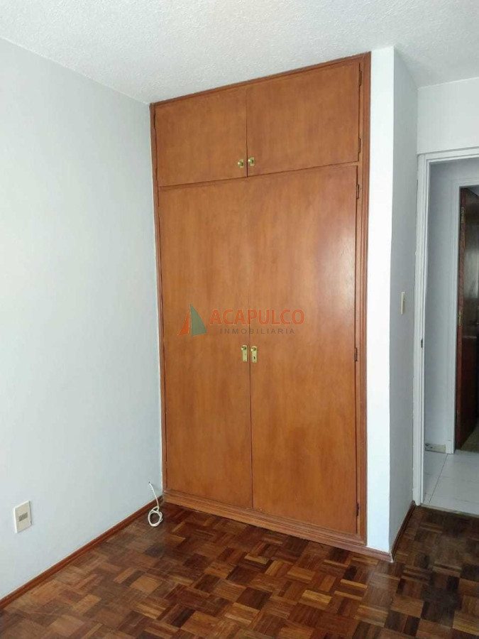 Apartamento ID.5418 - Venta apartamento 3 dormitorios, a 1 cuadra de la Rambla