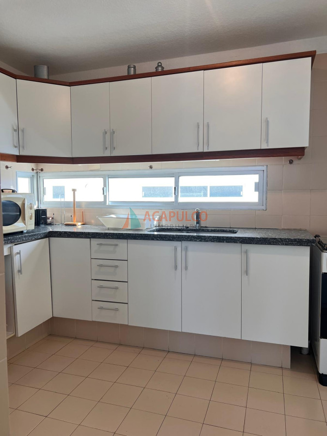 Apartamento Ref.357/BRAVA-PARADA-3-CON-SERVICIOS - APARTAMENTO VENTA PLAYA BRAVA PUNTA DEL ESTE