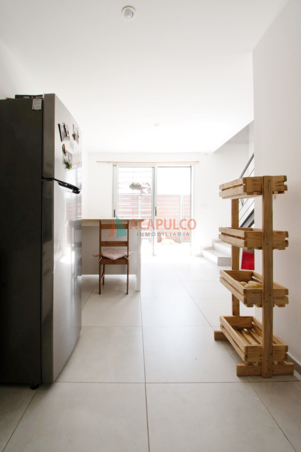 Apartamento Ref.5717/Venta-apartamento-Duplex-1-dormitorio-con-PATIO-de-uso-exclusivo!- - Venta apartamento Duplex 1 dormitorio con PATIO de uso exclusivo! 