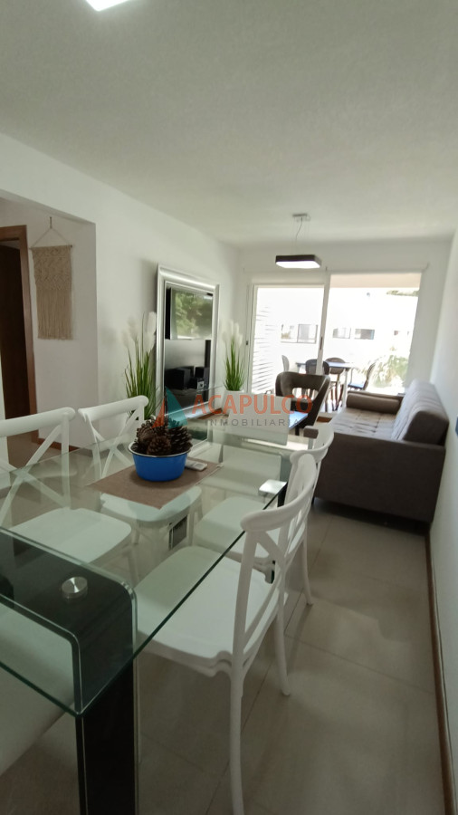 Apartamento Ref.1345/Venta--Punta-del-Este--2-Dormitorios- -Terraza-Propia-con-Parrillero-y-Piscina - Venta  Punta del Este  2 Dormitorios + Terraza Propia con Parrillero y Piscina