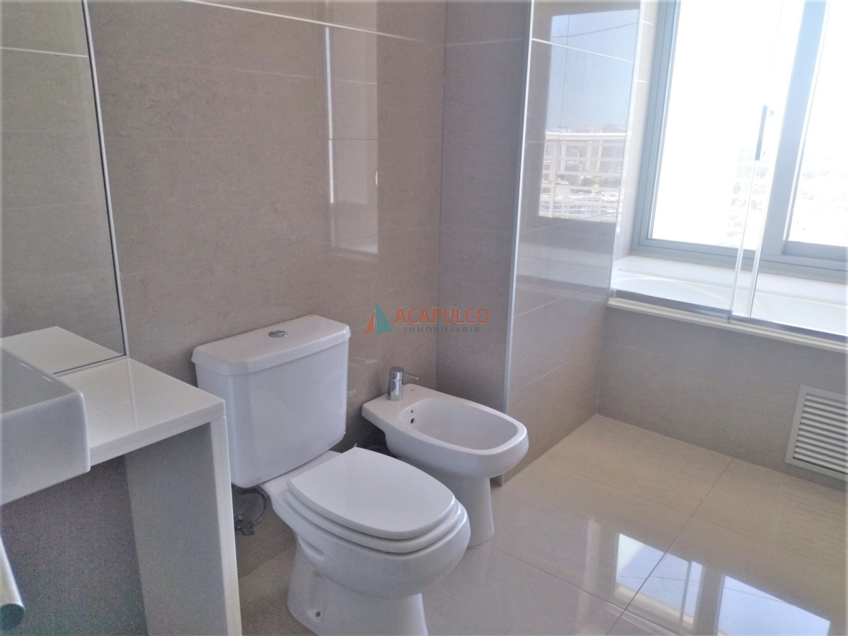 Apartamento Ref.4299/MUY-BUEN-APARTAMENTO-CON-PARRILLERO-PROPIO-EN-ALQUILER - MUY BUEN APARTAMENTO CON PARRILLERO PROPIO EN ALQUILER