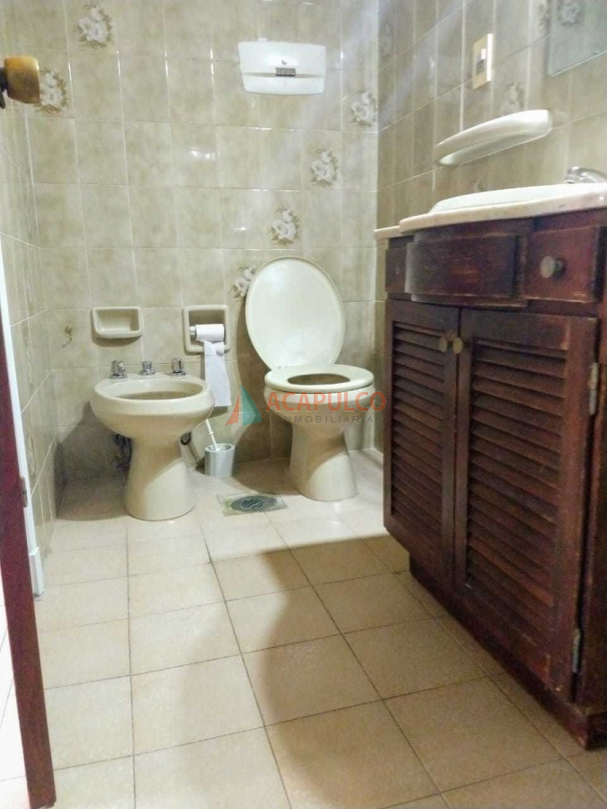 Apartamento ID.5418 - Venta apartamento 3 dormitorios, a 1 cuadra de la Rambla