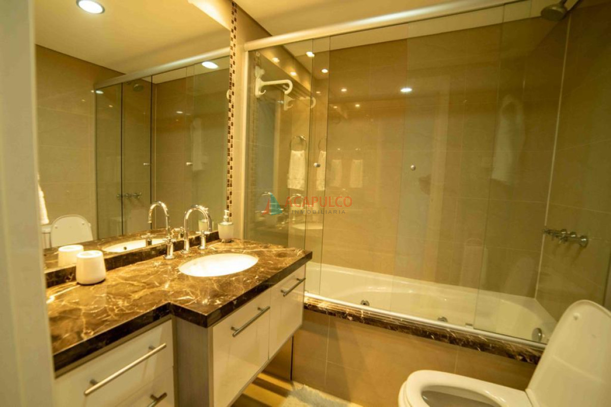 Apartamento Ref.4521/Apartamento-de-2-dormitorios-en-suite-y-toilette-en-edificio-con-todos-los-servicios - Apartamento de 2 dormitorios en suite y toilette en edificio con todos los servicios