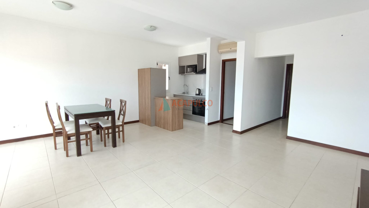 Apartamento Ref.4548/Apartamento-en-venta,-2-dormitorios-frente-al-mar---Pinares---Punta-del-Este- - Apartamento en venta, 2 dormitorios frente al mar - Pinares - Punta del Este 