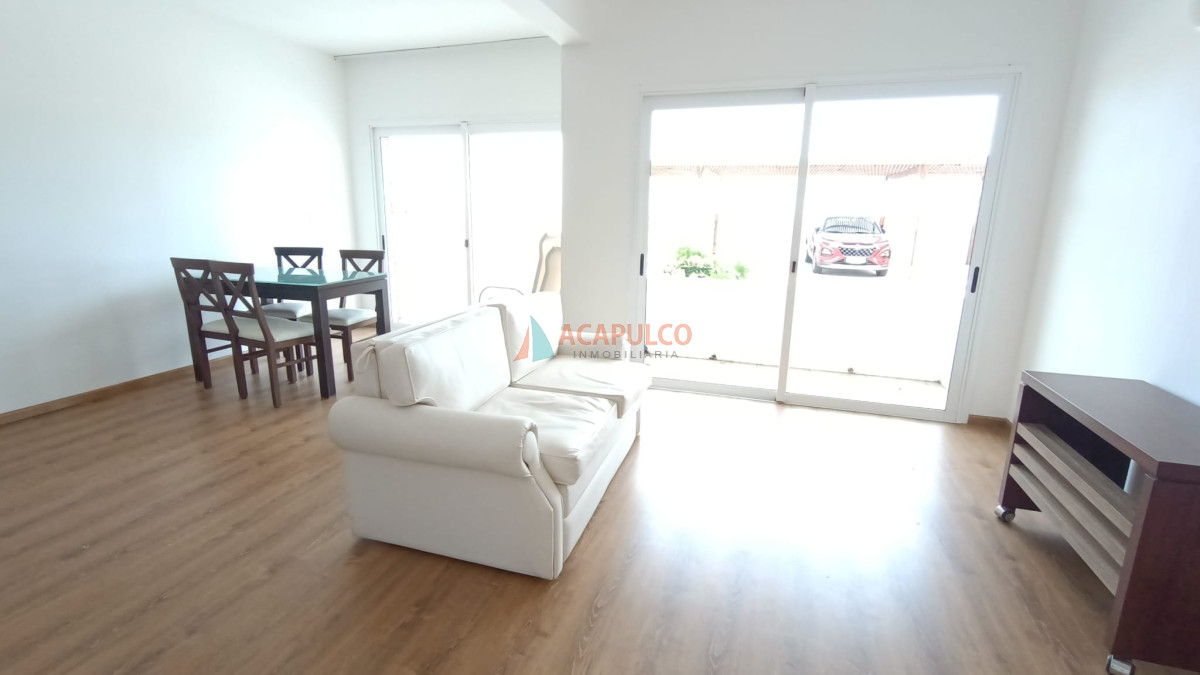 Apartamento Ref.4549/Apartamento-2-dormitorios,-2-baños,-Pinares-Punta-del-Este---Venta-frente-al-mar - Apartamento 2 dormitorios, 2 baños, Pinares Punta del Este - Venta frente al mar