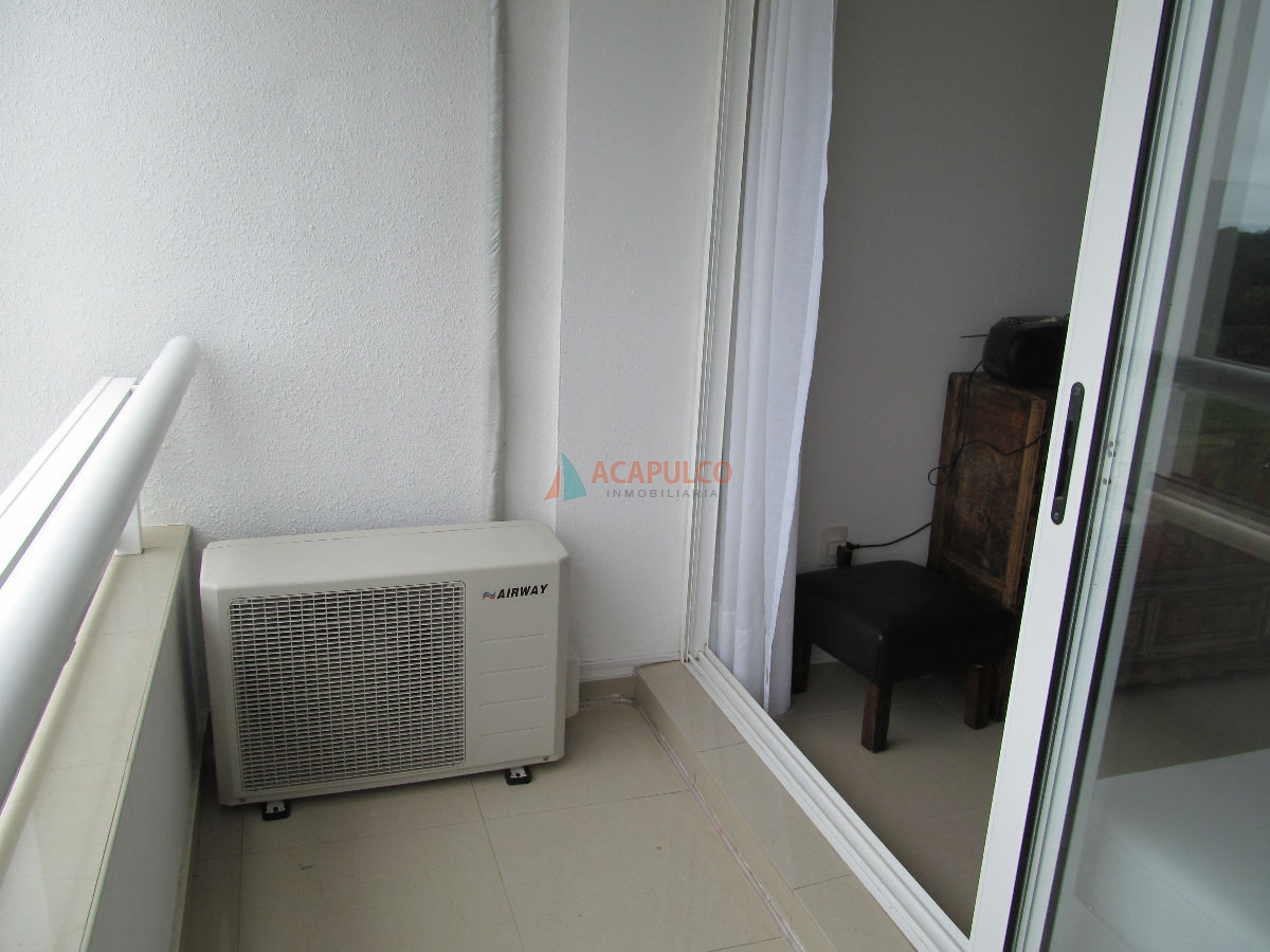 Apartamento Ref.1130/Apartamento-en-alquiler-de-temporada---2-dormitorios-2-baños-sobre-Av.-Roosevelt - Apartamento en alquiler de temporada - 2 dormitorios 2 baños sobre Av. Roosevelt