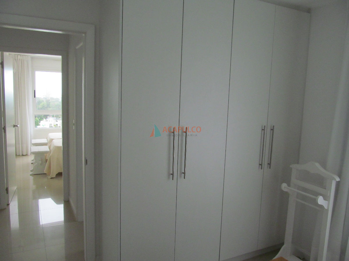 Apartamento Ref.1130/Apartamento-en-alquiler-de-temporada---2-dormitorios-2-baños-sobre-Av.-Roosevelt - Apartamento en alquiler de temporada - 2 dormitorios 2 baños sobre Av. Roosevelt