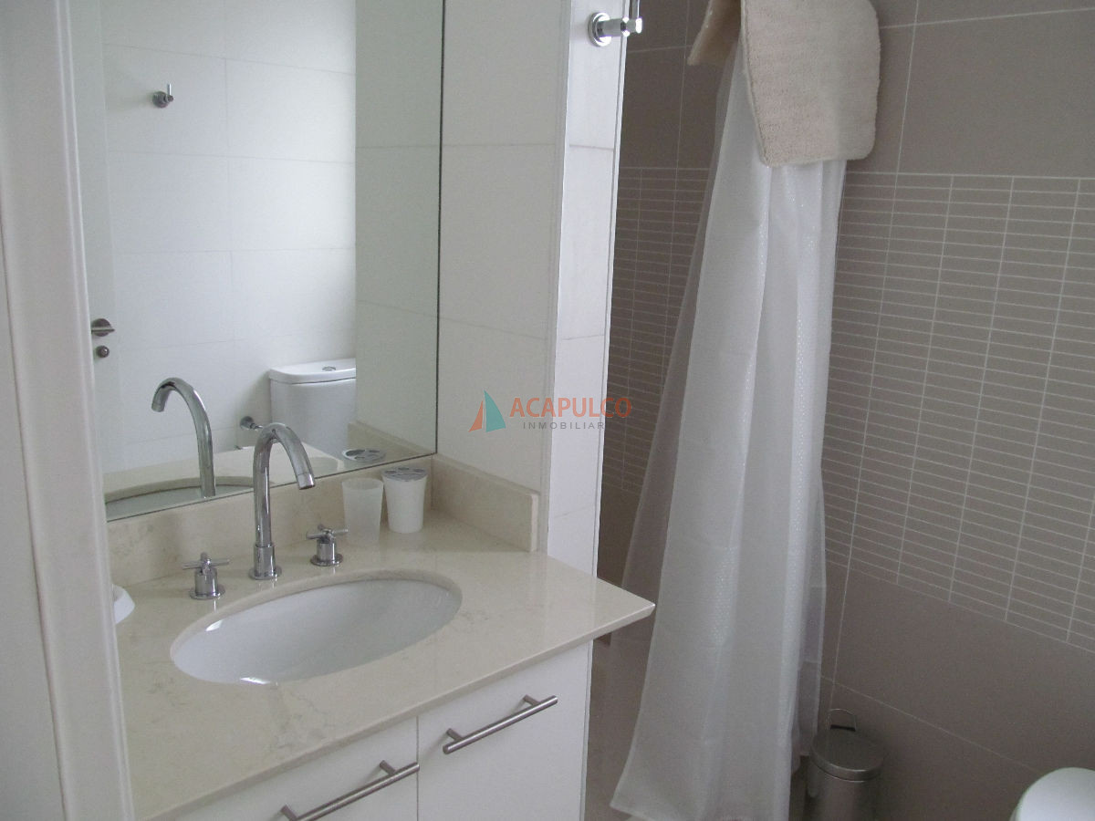 Apartamento Ref.1130/Apartamento-en-alquiler-de-temporada---2-dormitorios-2-baños-sobre-Av.-Roosevelt - Apartamento en alquiler de temporada - 2 dormitorios 2 baños sobre Av. Roosevelt