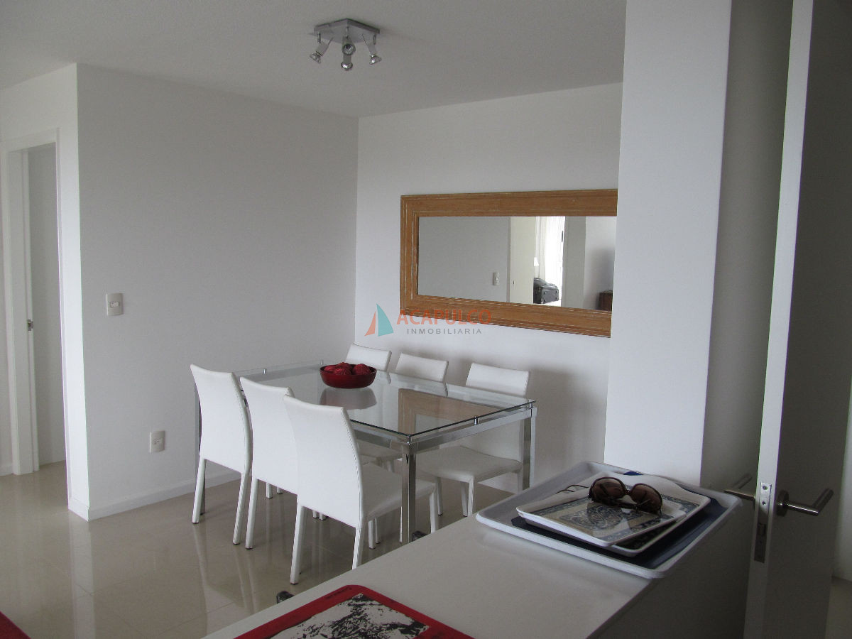 Apartamento Ref.1130/Apartamento-en-alquiler-de-temporada---2-dormitorios-2-baños-sobre-Av.-Roosevelt - Apartamento en alquiler de temporada - 2 dormitorios 2 baños sobre Av. Roosevelt