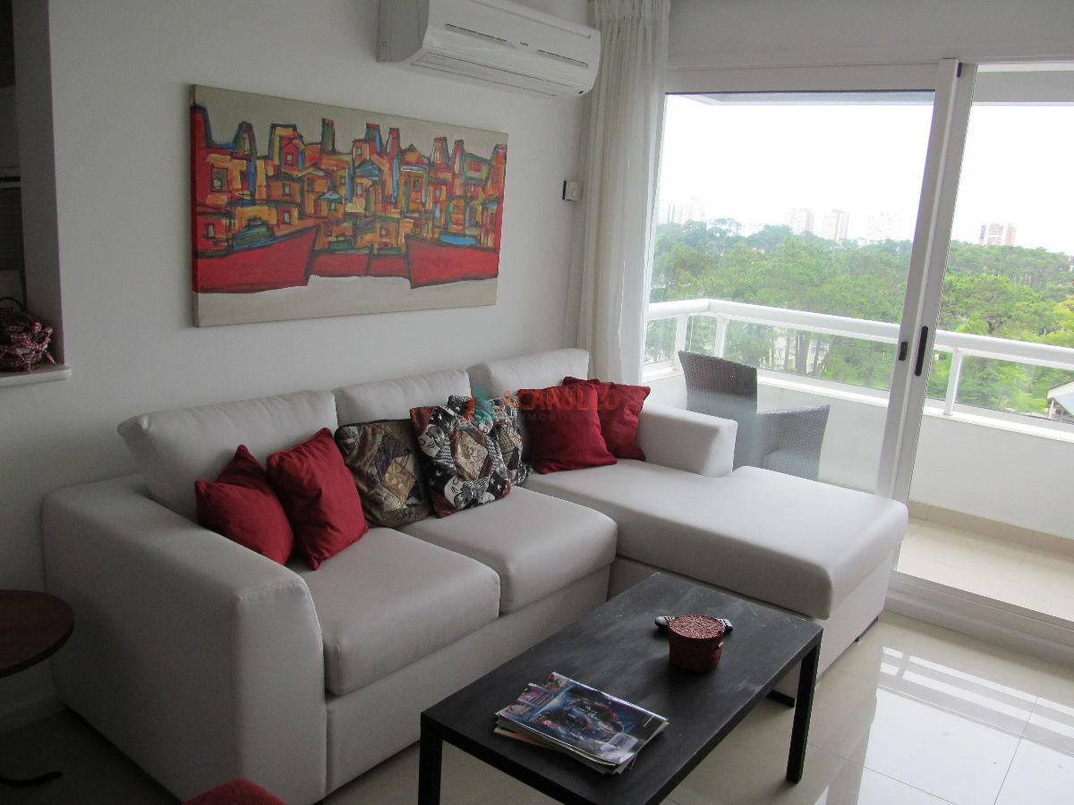 Apartamento Ref.1130/Apartamento-en-alquiler-de-temporada---2-dormitorios-2-baños-sobre-Av.-Roosevelt - Apartamento en alquiler de temporada - 2 dormitorios 2 baños sobre Av. Roosevelt