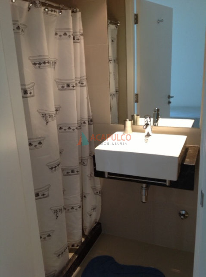 Apartamento ID.1401 - EDIFICIO DE PRIMER NIVEL FRENTE AL MAR. EXCELENTES SERVICIOS