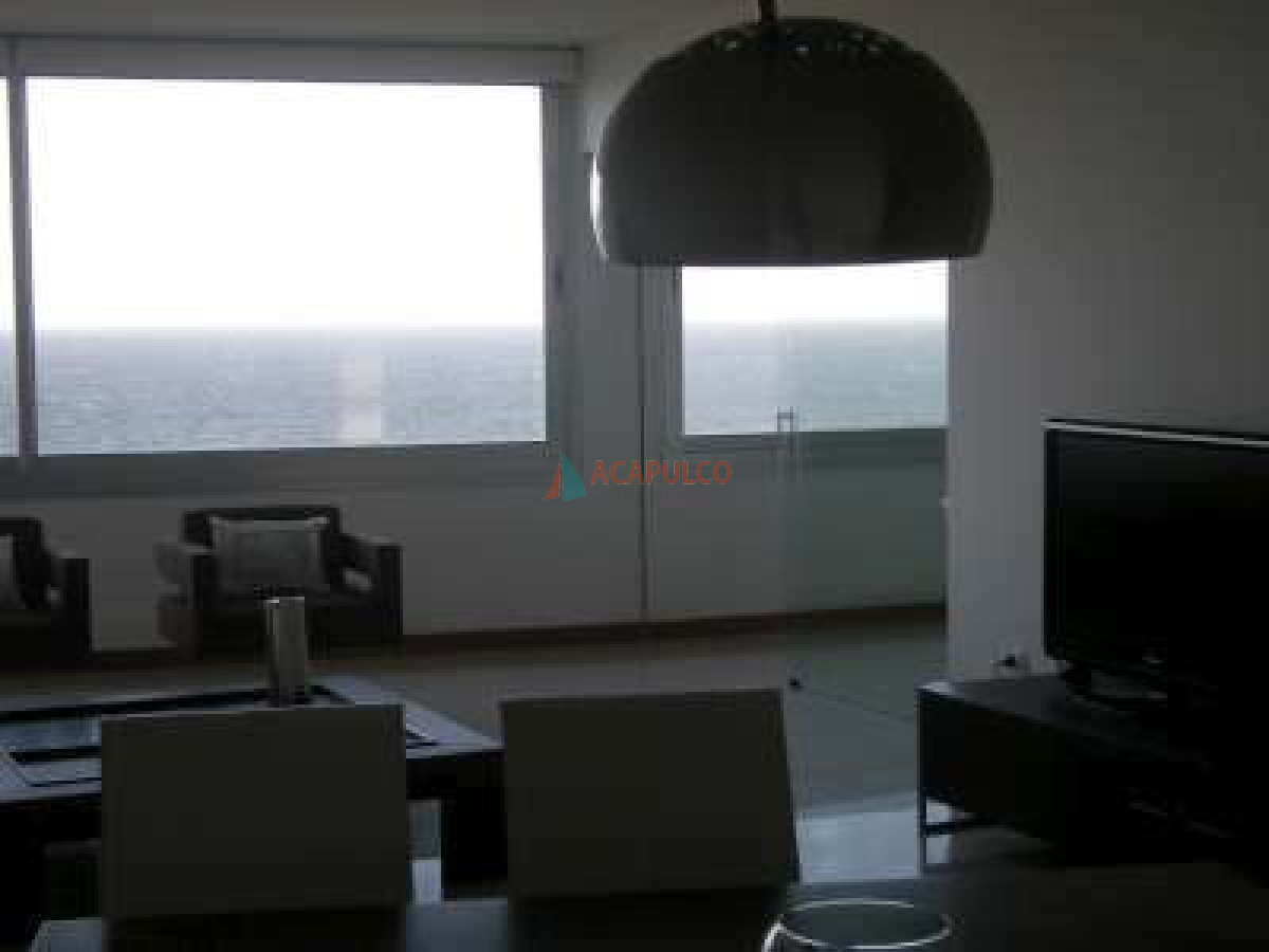 Apartamento ID.1401 - EDIFICIO DE PRIMER NIVEL FRENTE AL MAR. EXCELENTES SERVICIOS