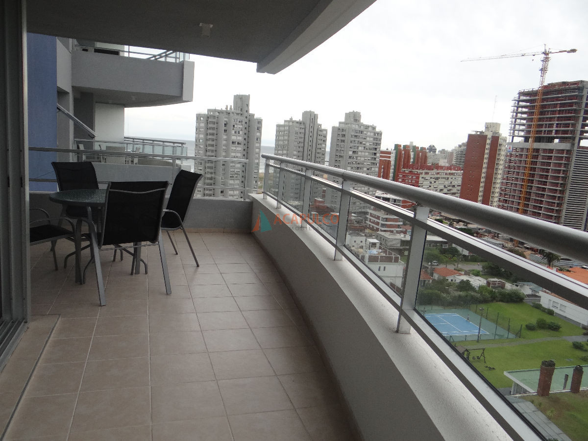 Apartamento Ref.1456 - BRAVA PARADA 3 A METROS DEL MAR CON AMENITIES