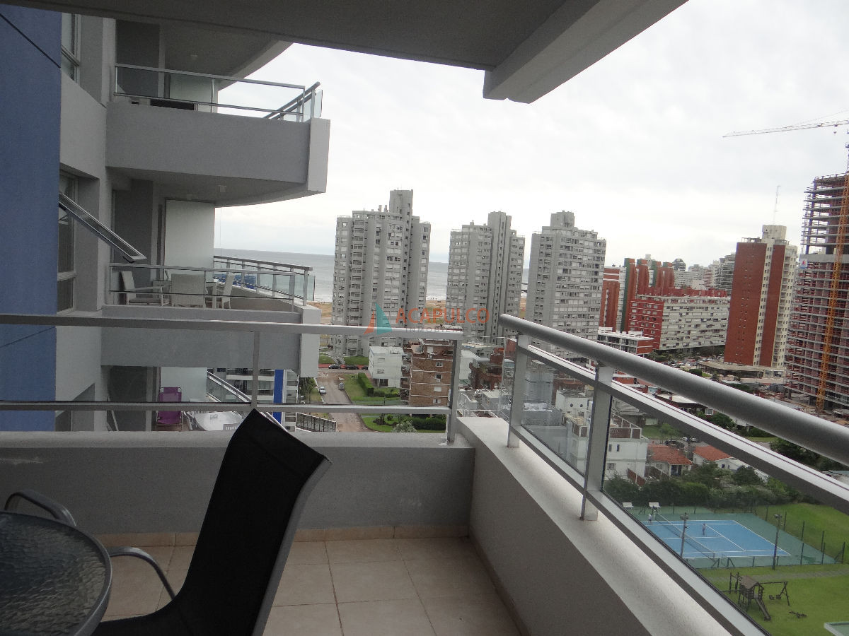 Apartamento Ref.1456 - BRAVA PARADA 3 A METROS DEL MAR CON AMENITIES