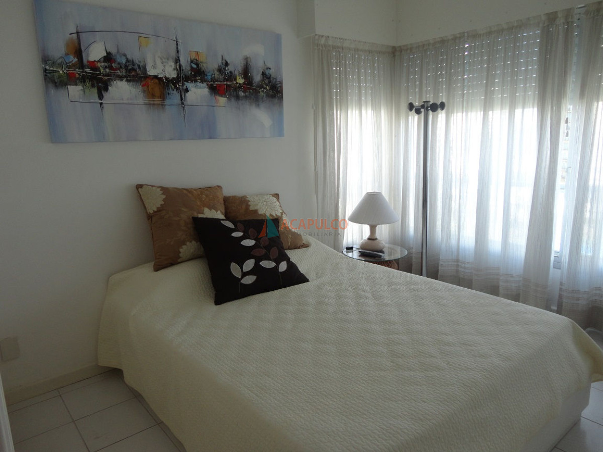 Apartamento Ref.1502/Muy-buen-apartamento,-hermosa-vista-a-la-brava. - Muy buen apartamento, hermosa vista a la brava.
