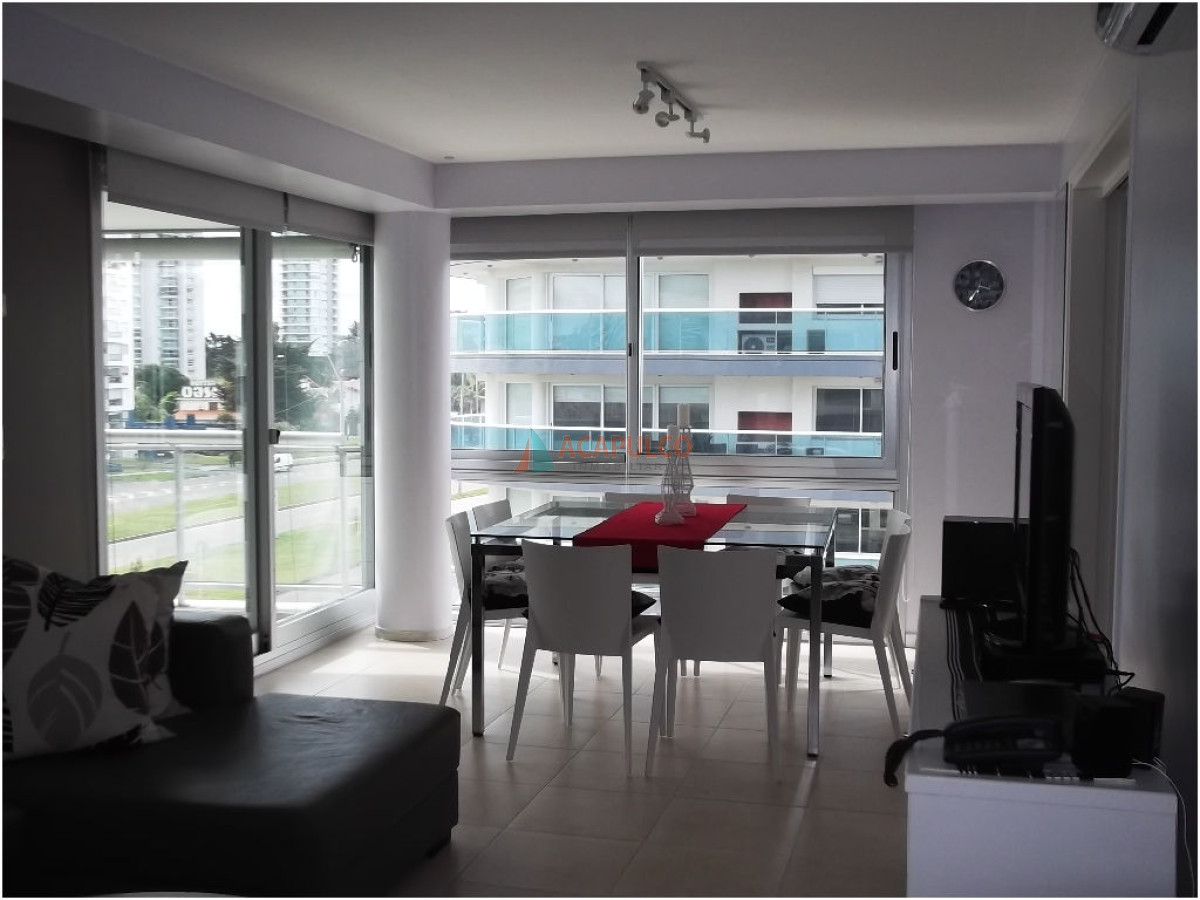 Apartamento Ref.1752/ZONA--CONRAD-MUY-BUENA-UBICACION- - ZONA  CONRAD MUY BUENA UBICACION 
