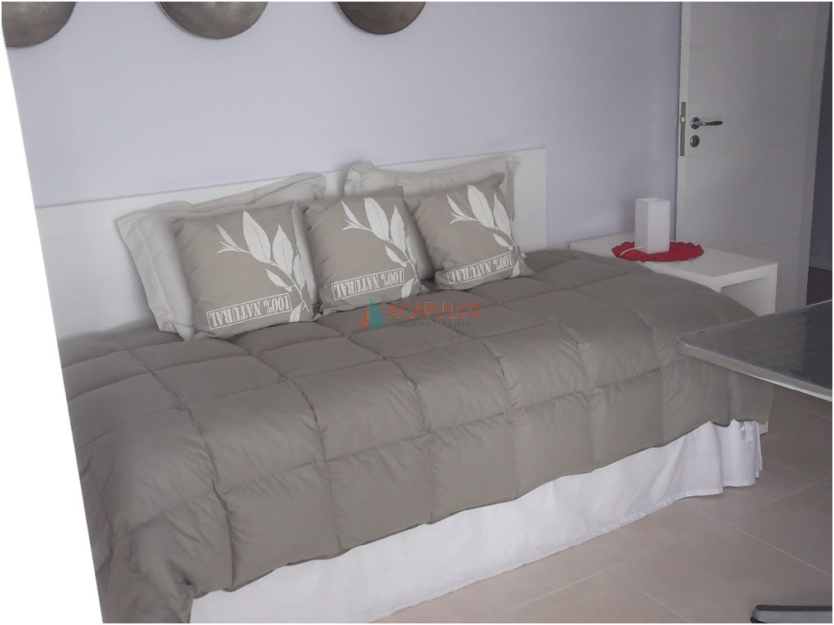 Apartamento Ref.1752/ZONA--CONRAD-MUY-BUENA-UBICACION- - ZONA  CONRAD MUY BUENA UBICACION 
