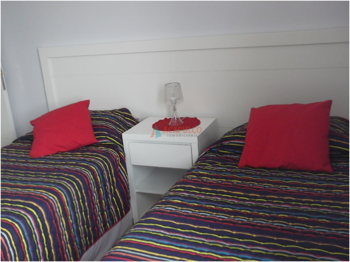 Apartamento Ref.1752/ZONA--CONRAD-MUY-BUENA-UBICACION- - ZONA  CONRAD MUY BUENA UBICACION 