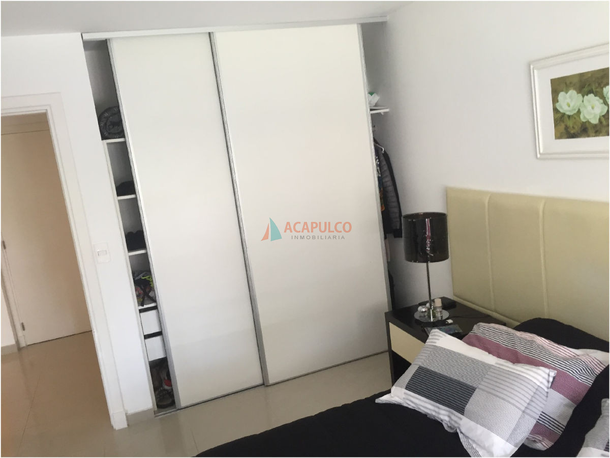 Apartamento Ref.1979/MUY-BUEN-EDIFICIO.-CON-TODOS-LOS-SERVICIOS-PISCINA,-SAUNA,-GYM,-ETC.-APARTAMENTO-MUY-AMPLIO-LUMINOSO-Y-CONFORTABLE- - MUY BUEN EDIFICIO. CON TODOS LOS SERVICIOS PISCINA, SAUNA, GYM, ETC. APARTAMENTO MUY AMPLIO LUMINOSO Y CONFORTABLE 