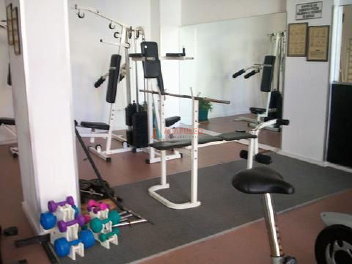 Apartamento Ref.360/BRAVA-PARADA-2-CON-SERVICIOS - APARTAMENTO EN ALQUILER DE TEMPORADA - 1 DORMITORIO, COCHERA - BRAVA PARADA 2 CON SERVICIOS - 