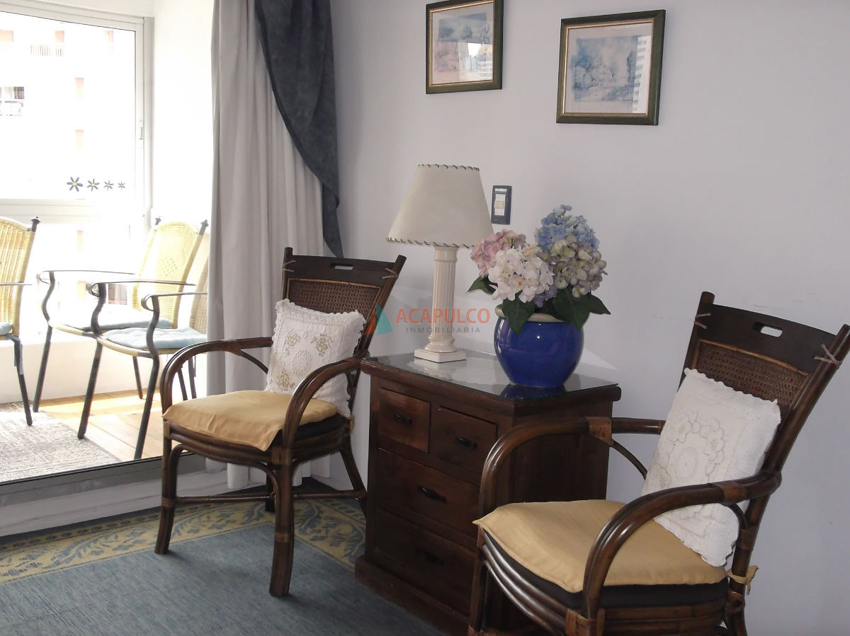 Apartamento Ref.360/BRAVA-PARADA-2-CON-SERVICIOS - APARTAMENTO EN ALQUILER DE TEMPORADA - 1 DORMITORIO, COCHERA - BRAVA PARADA 2 CON SERVICIOS - 