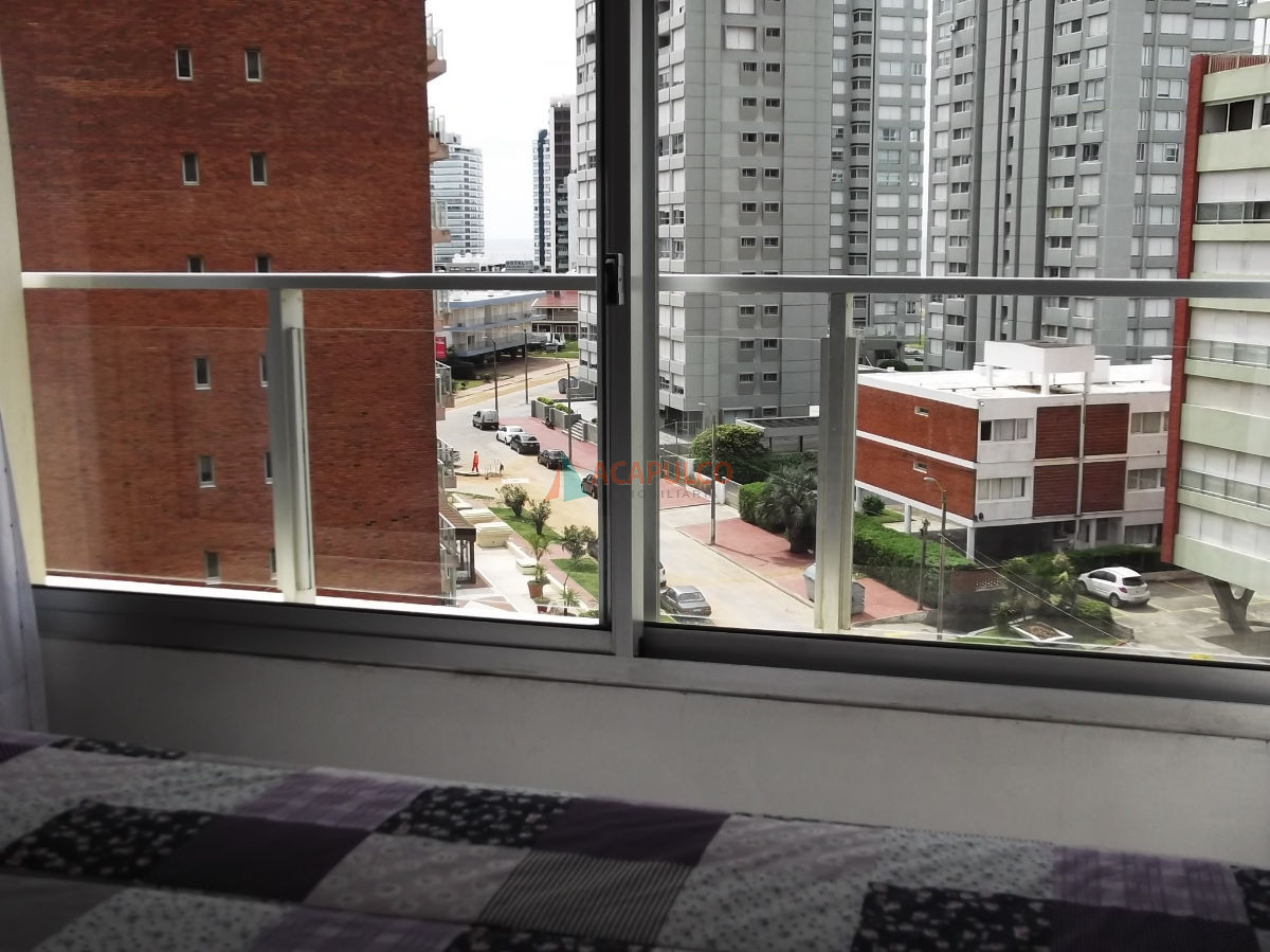 Apartamento Ref.360/BRAVA-PARADA-2-CON-SERVICIOS - APARTAMENTO EN ALQUILER DE TEMPORADA - 1 DORMITORIO, COCHERA - BRAVA PARADA 2 CON SERVICIOS - 