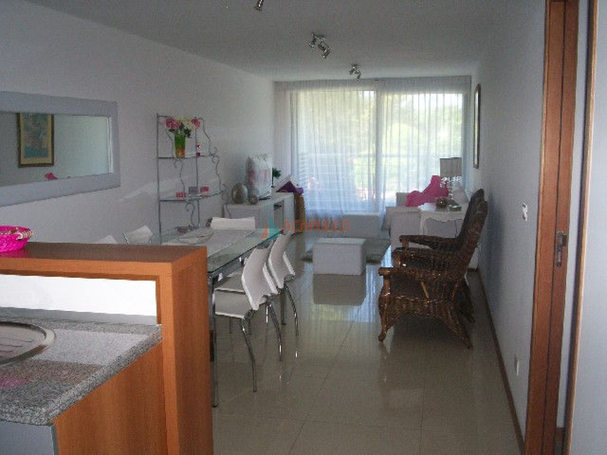 Apartamento Ref.480/Vista-al-MAR,-amueblado- - ROOSEVELT, EXCELENTE TORRE DE MODERNA CON SERVICIOS.