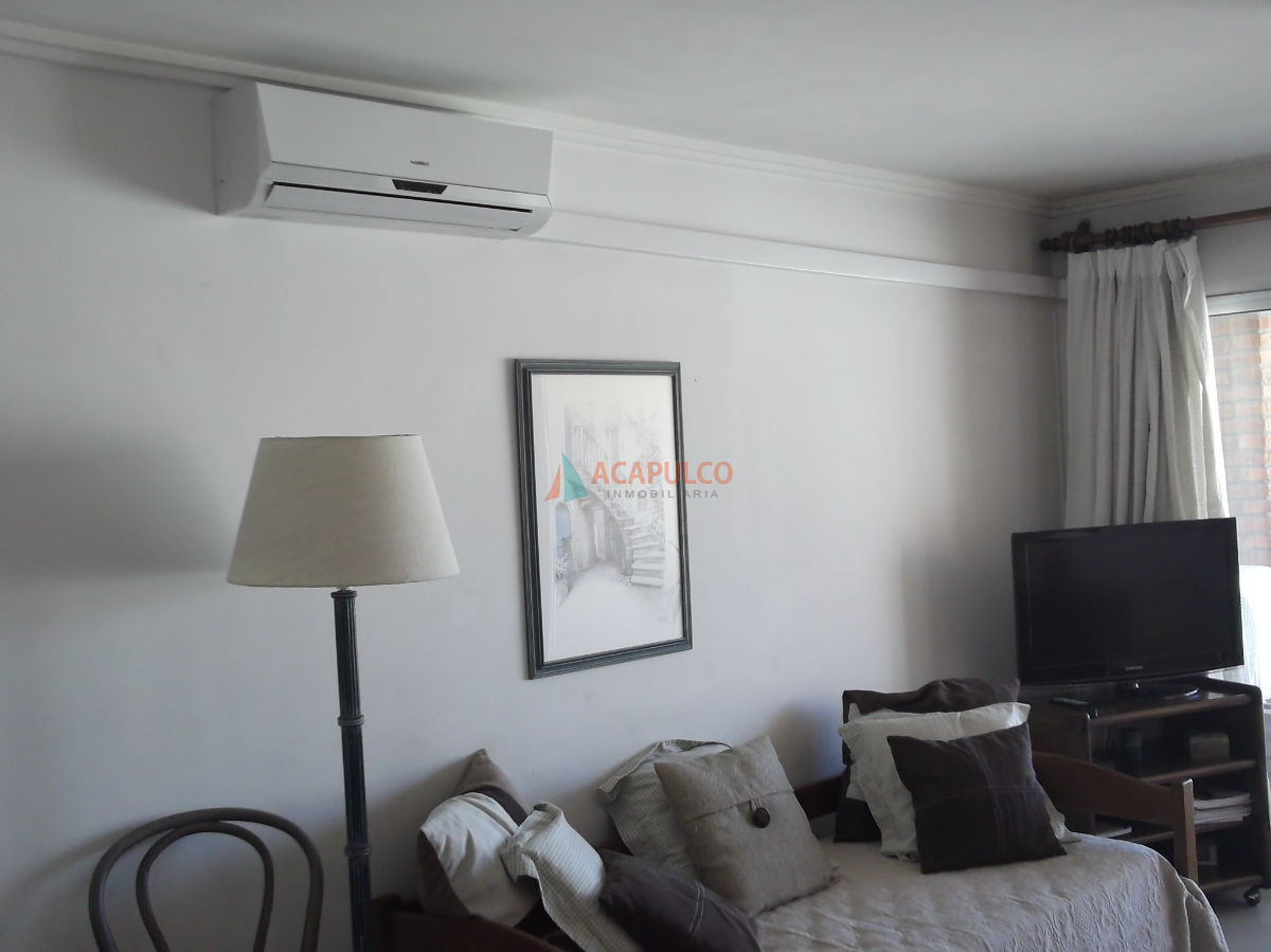 Apartamento Ref.639 - Brava parada 2 con servicios