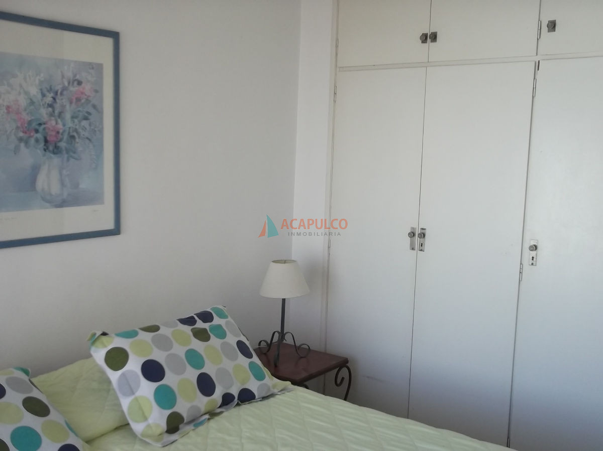 Apartamento Ref.639 - Brava parada 2 con servicios