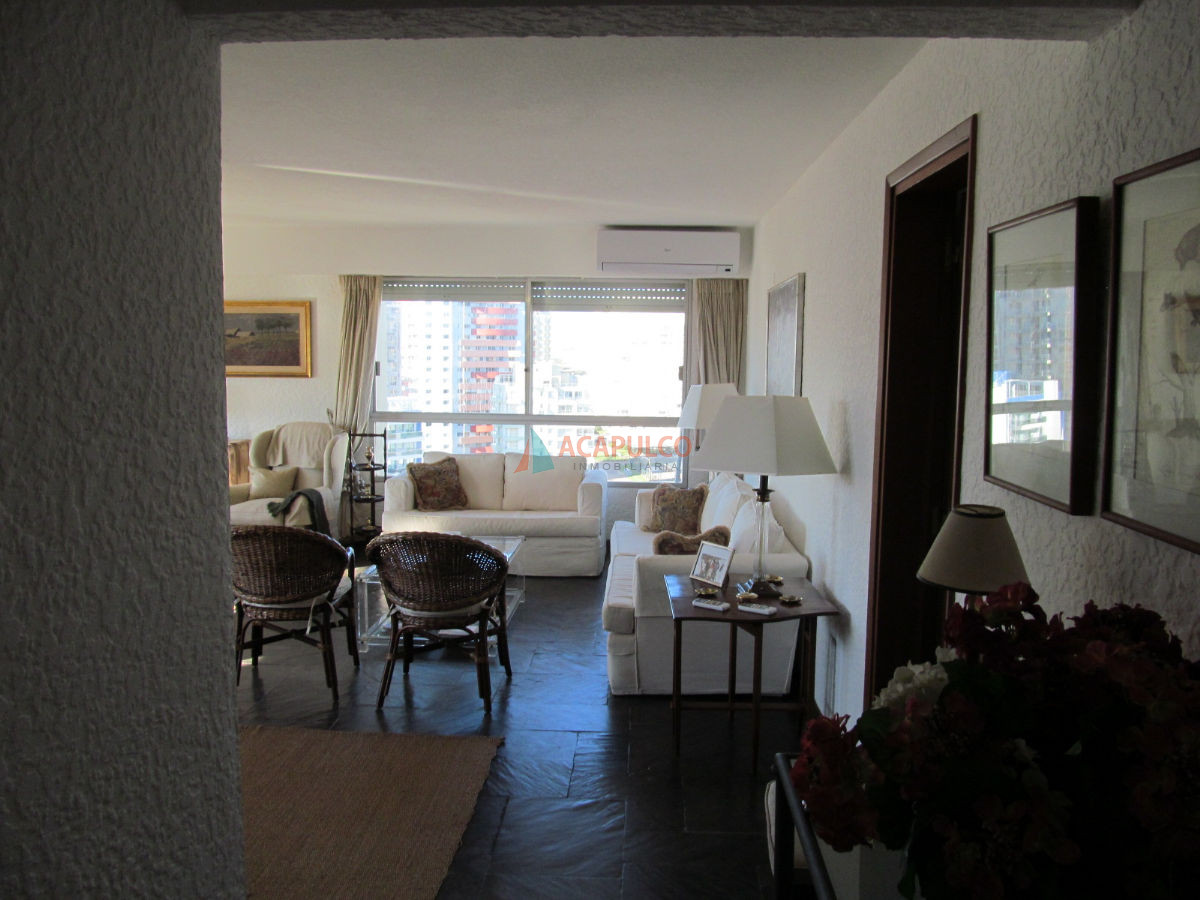 Apartamento Ref.737/Apartamento-en-venta---3-dormitorios---Amenities---Brava-Punta-del-Este - Apartamento en venta - 3 dormitorios - Amenities - Brava Punta del Este