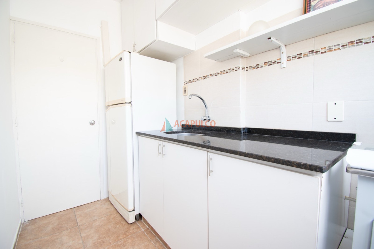 Apartamento ID.6058 - Venta apartamento 1 dormitorio en Pocitos a una cuadra de la Rambla