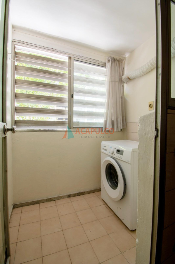 Apartamento ID.5972 - Venta apartamento 2 dormitorios en Pocitos con garaje