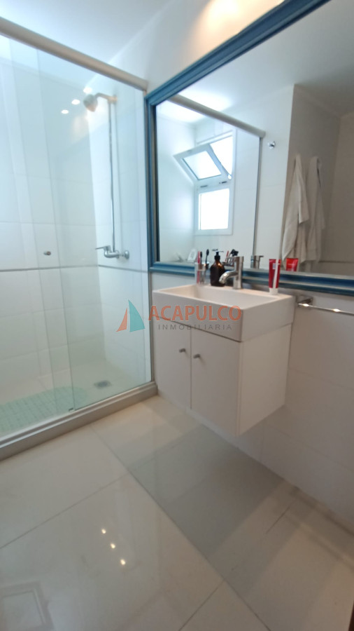 Apartamento Ref.1345/Venta--Punta-del-Este--2-Dormitorios- -Terraza-Propia-con-Parrillero-y-Piscina - Venta  Punta del Este  2 Dormitorios + Terraza Propia con Parrillero y Piscina